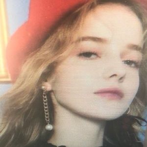 Meet your Posher, Pauline